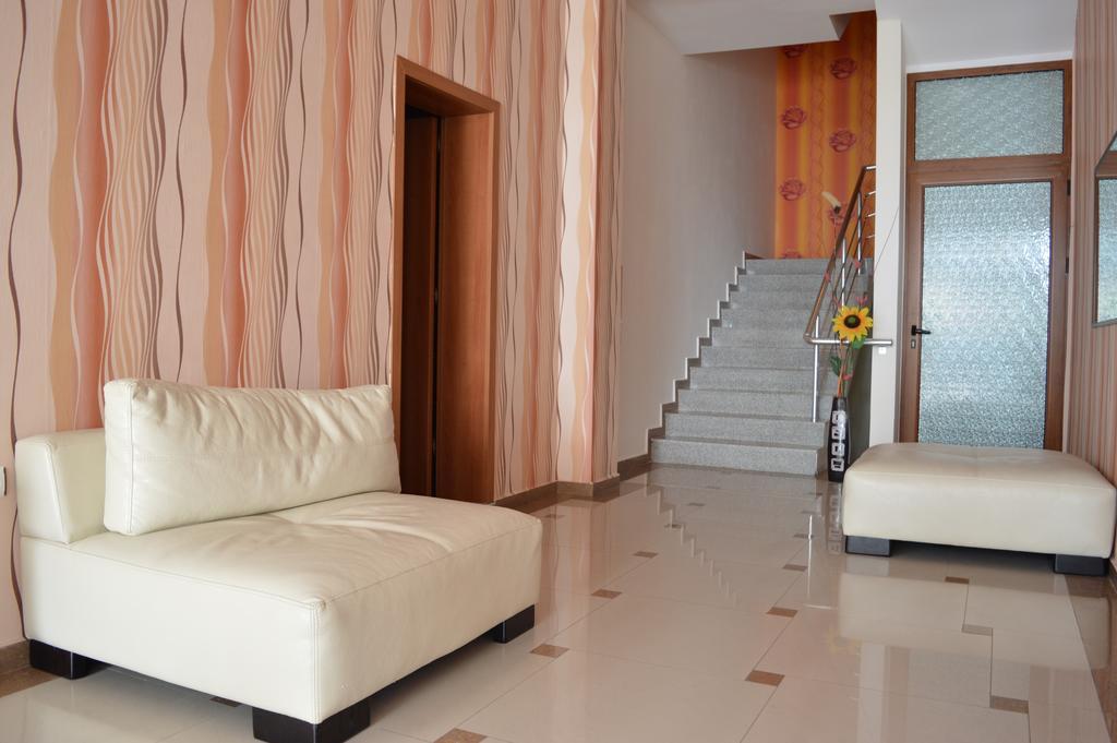 Hotel Eos Китен Экстерьер фото