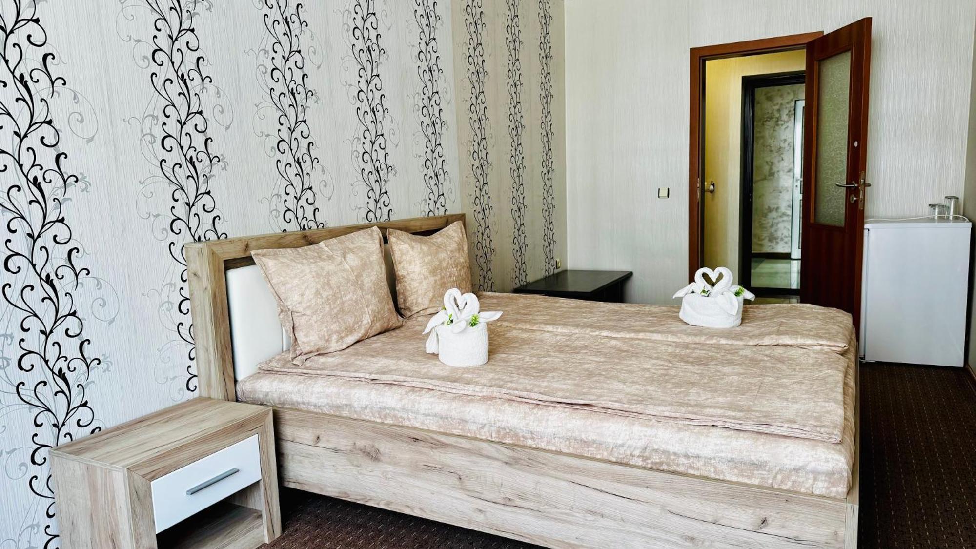 Hotel Eos Китен Экстерьер фото